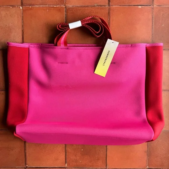 NWT Summersalt Neoprene Beach Tote in Pink/Red - Picture 1 of 2